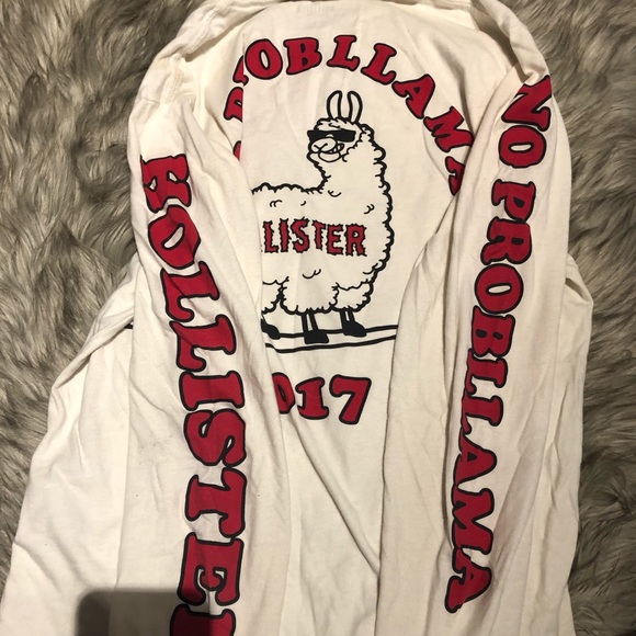 Hollister long sleeve graphic